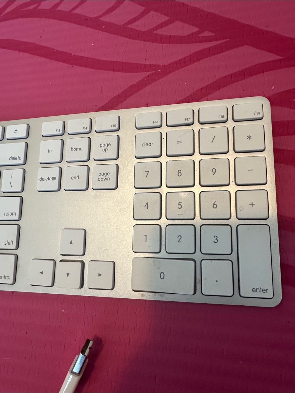 Apple keyboard - Picture 2 of 6